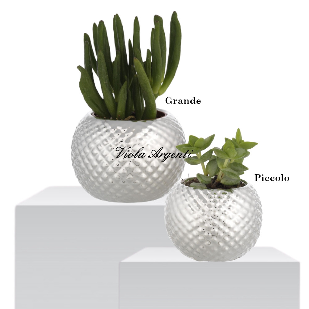 Honeycomb vase holder sphere di Viola Argenti. Argento online