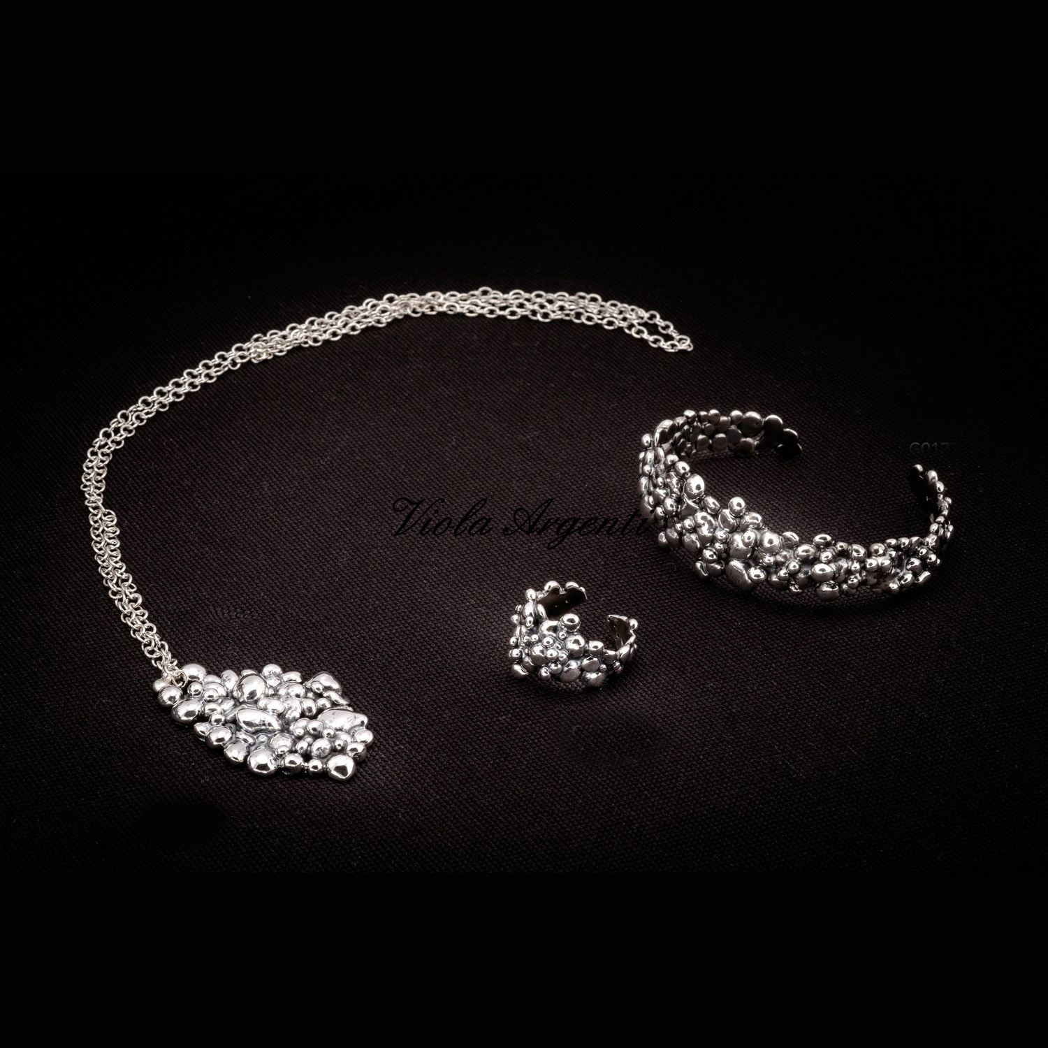 Necklace bracelet and ring melting crucible 925 silver di Arte Fiorentina. Argento online