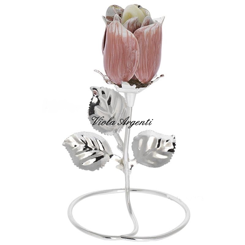 Pink rose with fragrant bud di Viola Argenti. Argento online