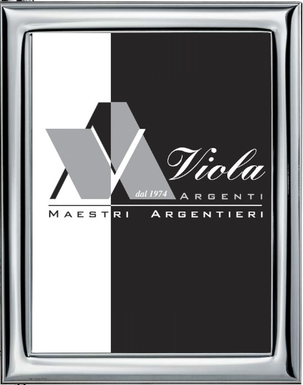 Glossy smooth narrow bezel