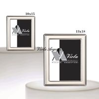 Smooth frame with beaded edges