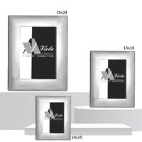Slightly textured wide band frame
