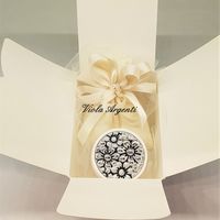 Box in white silvered resin