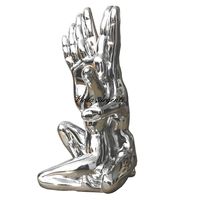 Statua mani