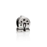Horseshoe charm