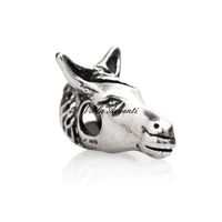 Horse head charm