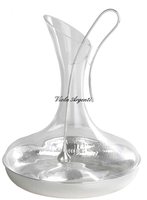 Decanter with infuser