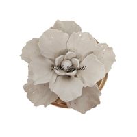 White anemone porcelain candle - 4
