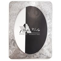 Inner oval engraved frame
