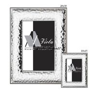 Wide hammered band frame