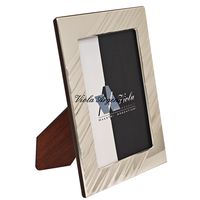 Rayed photo frame