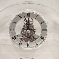Orologio mezzaluna in cristallo