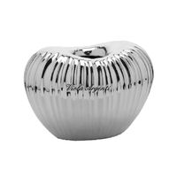 Convex multiline vases
