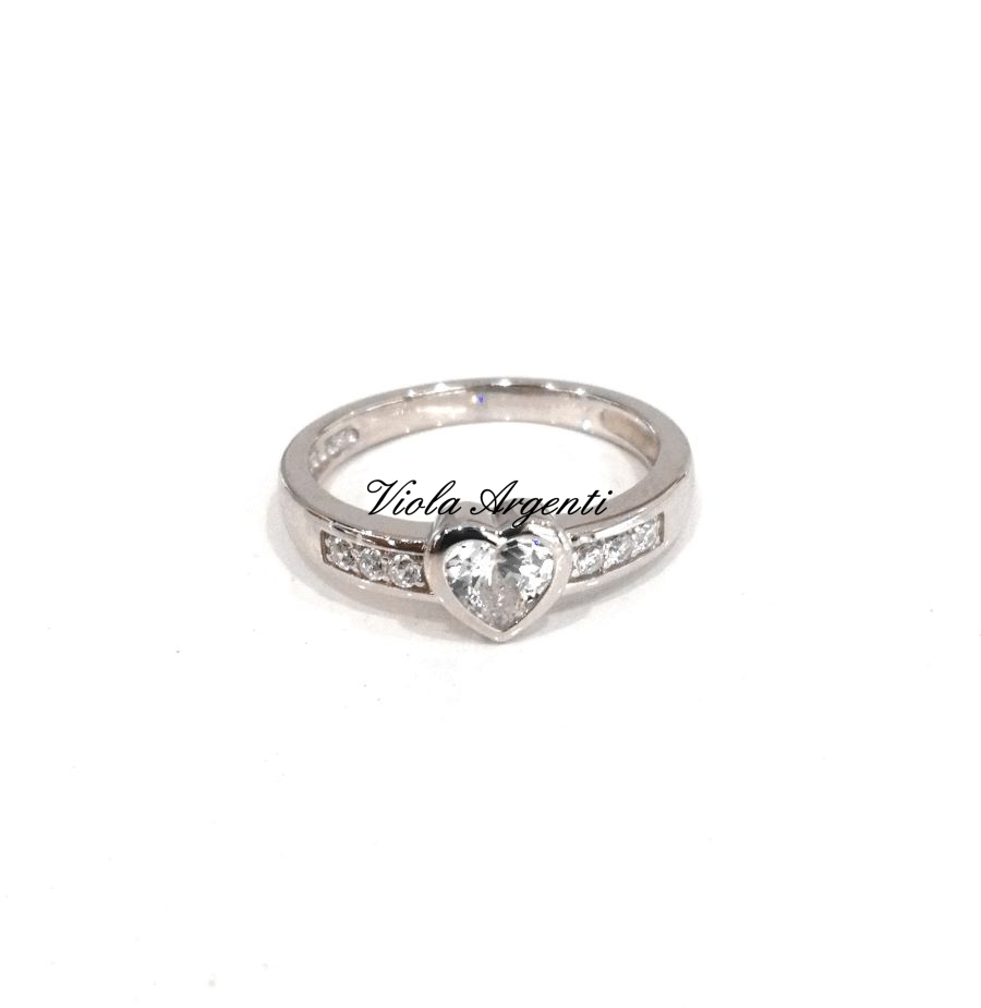 Zircon heart silver ring di Viola Argenti. Argento online
