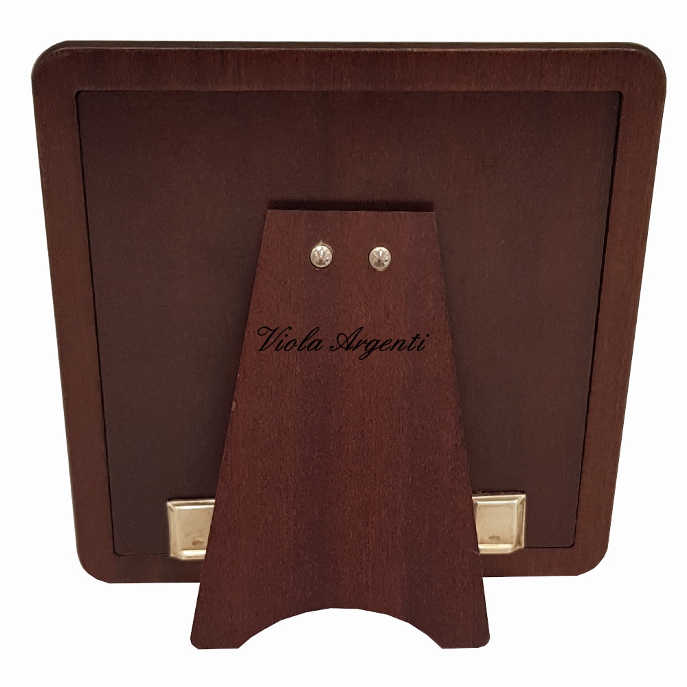 Engraved frame