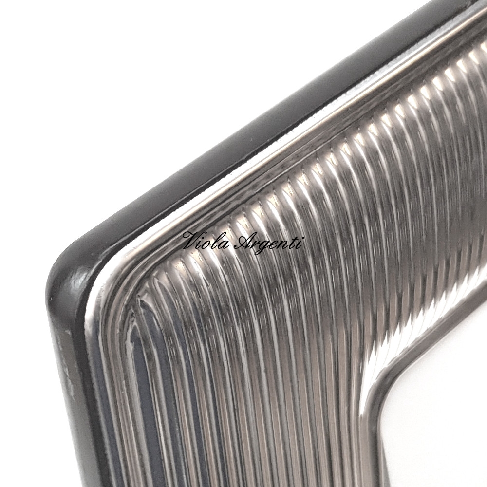 Striped frame - 3