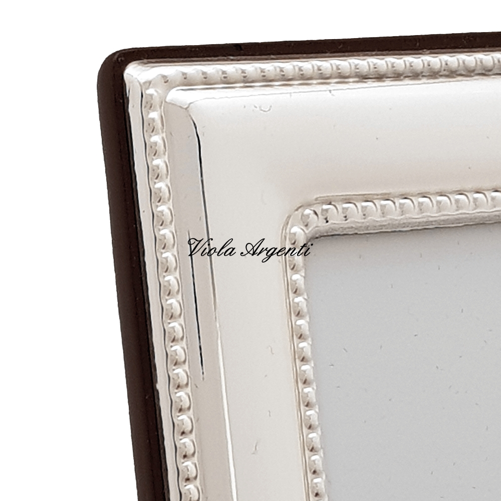 Smooth frame with beaded edges - 3