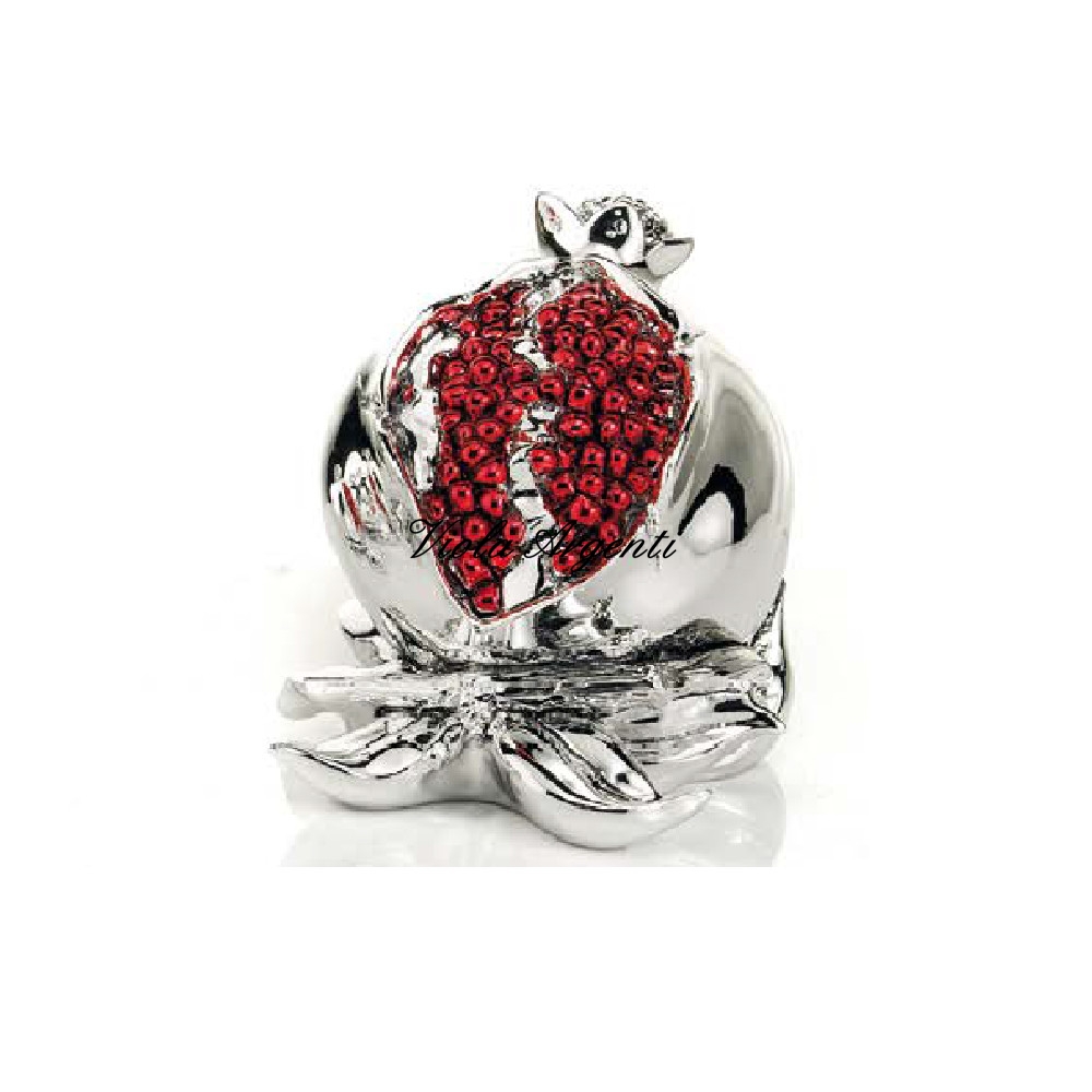 Pomegranate sitting red nail polish di . Argento online