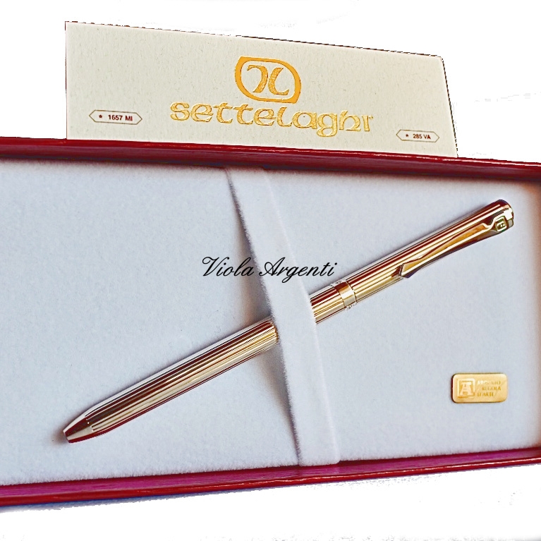 Red and blue two pen di . Argento online