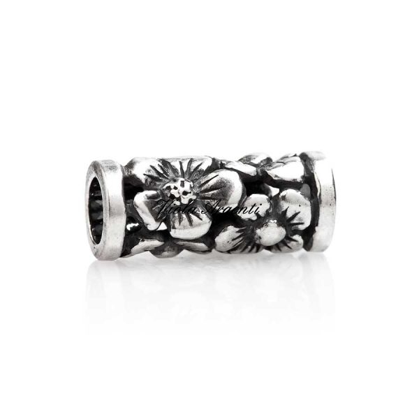 Flower meadow charm di Tedora. Argento online