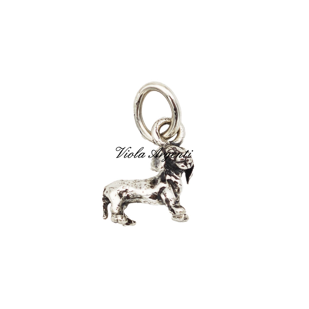 Dachshund dog pendant di . Argento online