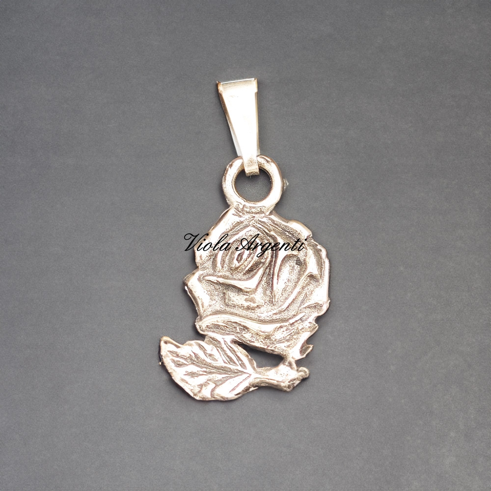 Pendant with rose in 800 sterling silver