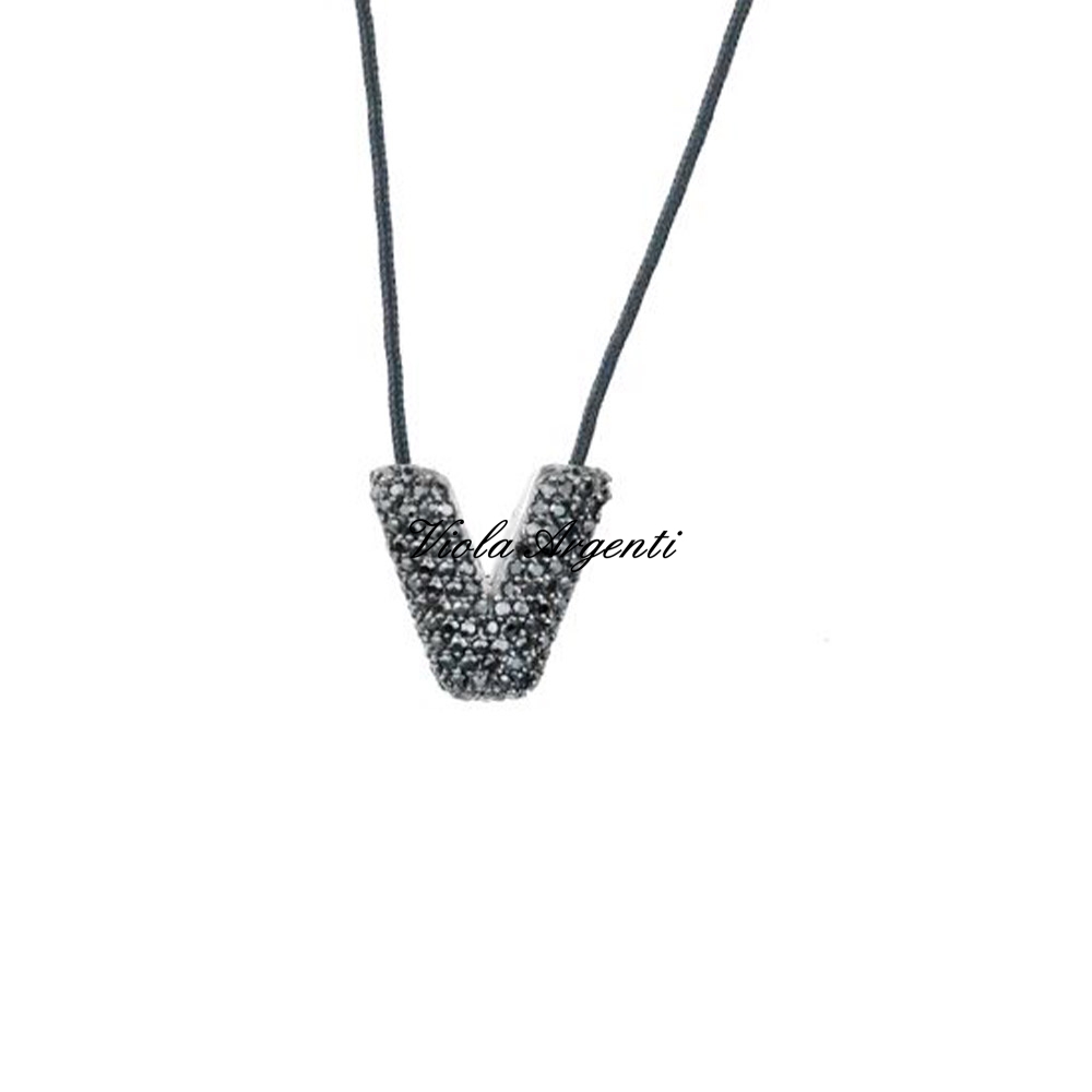 V necklace - 3