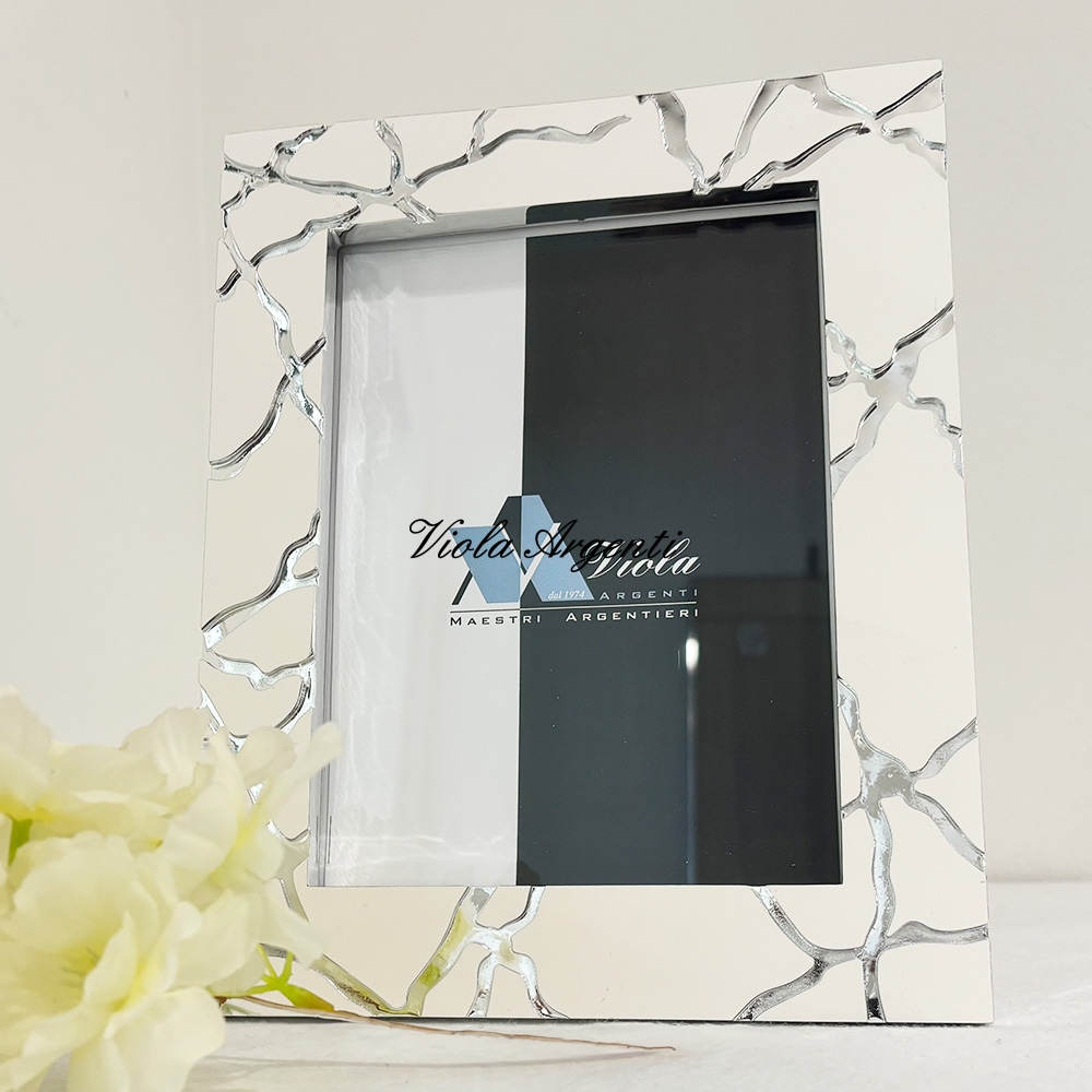 Kintsugi photo frame di . Argento online