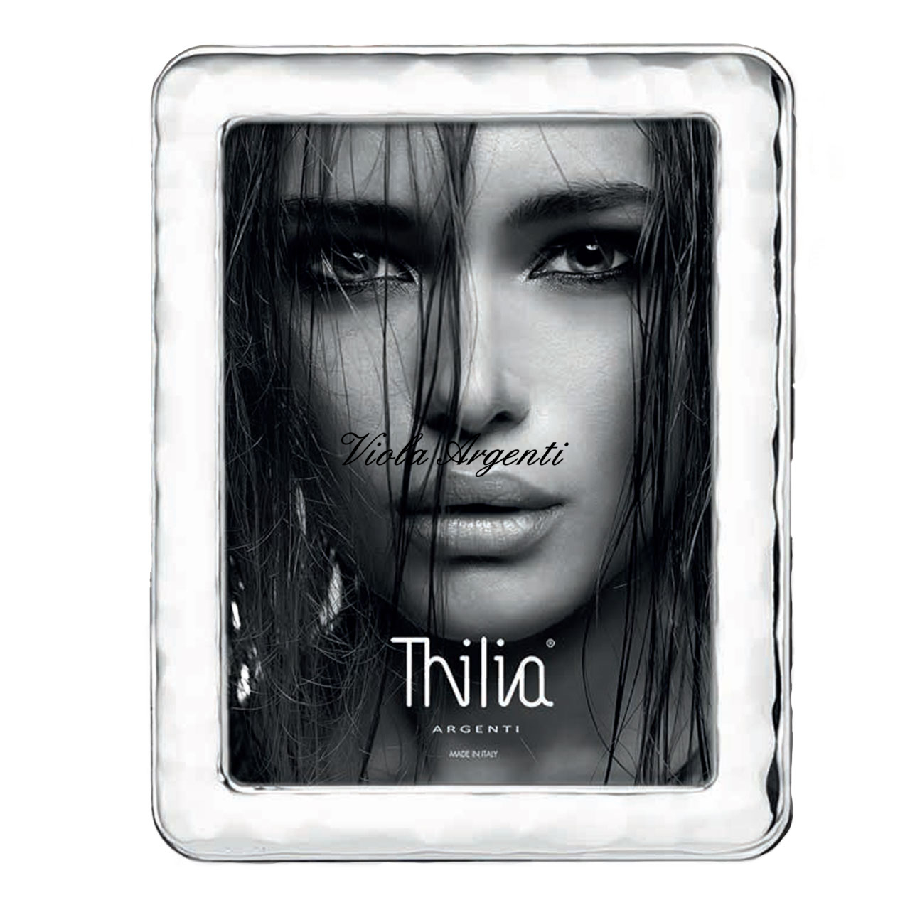 Cornice martellata elegante