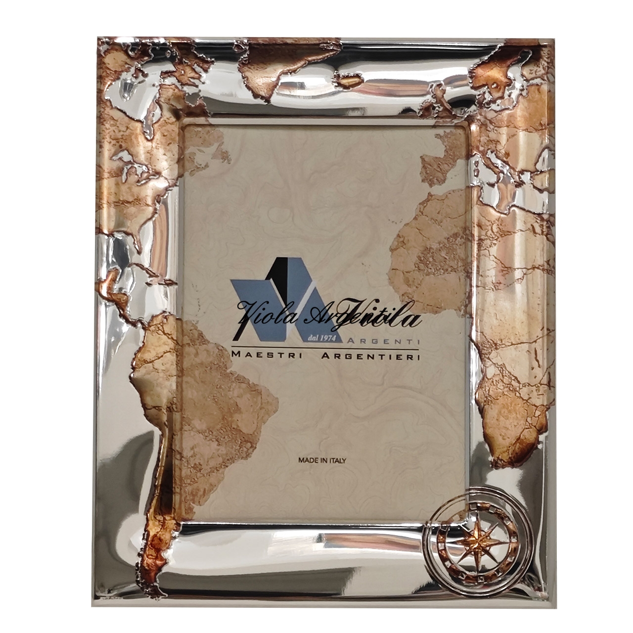 Globe-trotter Frame