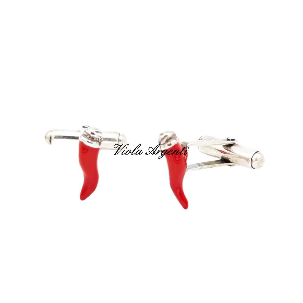 Silver cufflinks with red horn di . Argento online