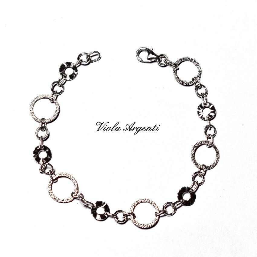 White gold circles bracelet