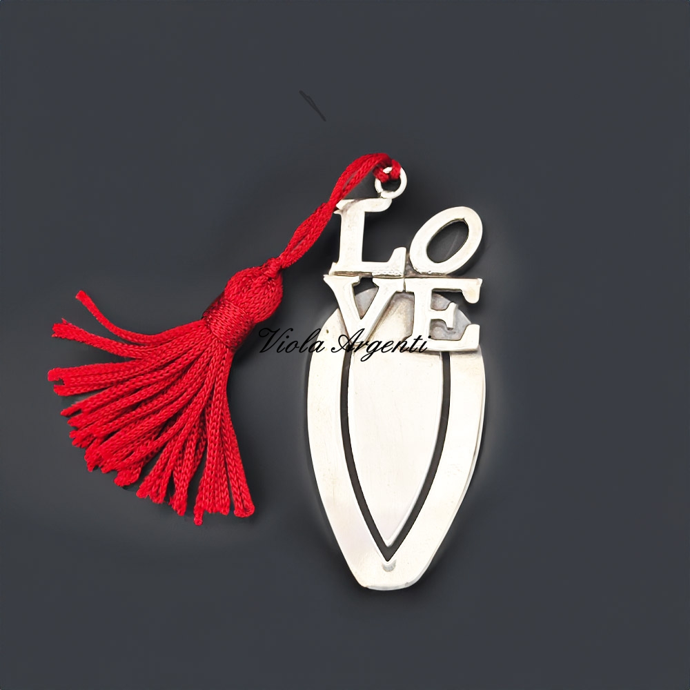 Oval bookmark with Love inscription