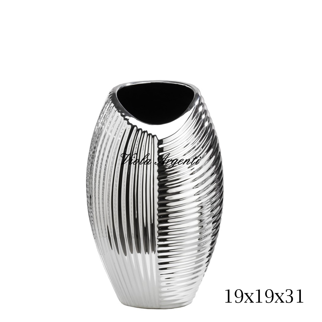 Silver vase crossed lines